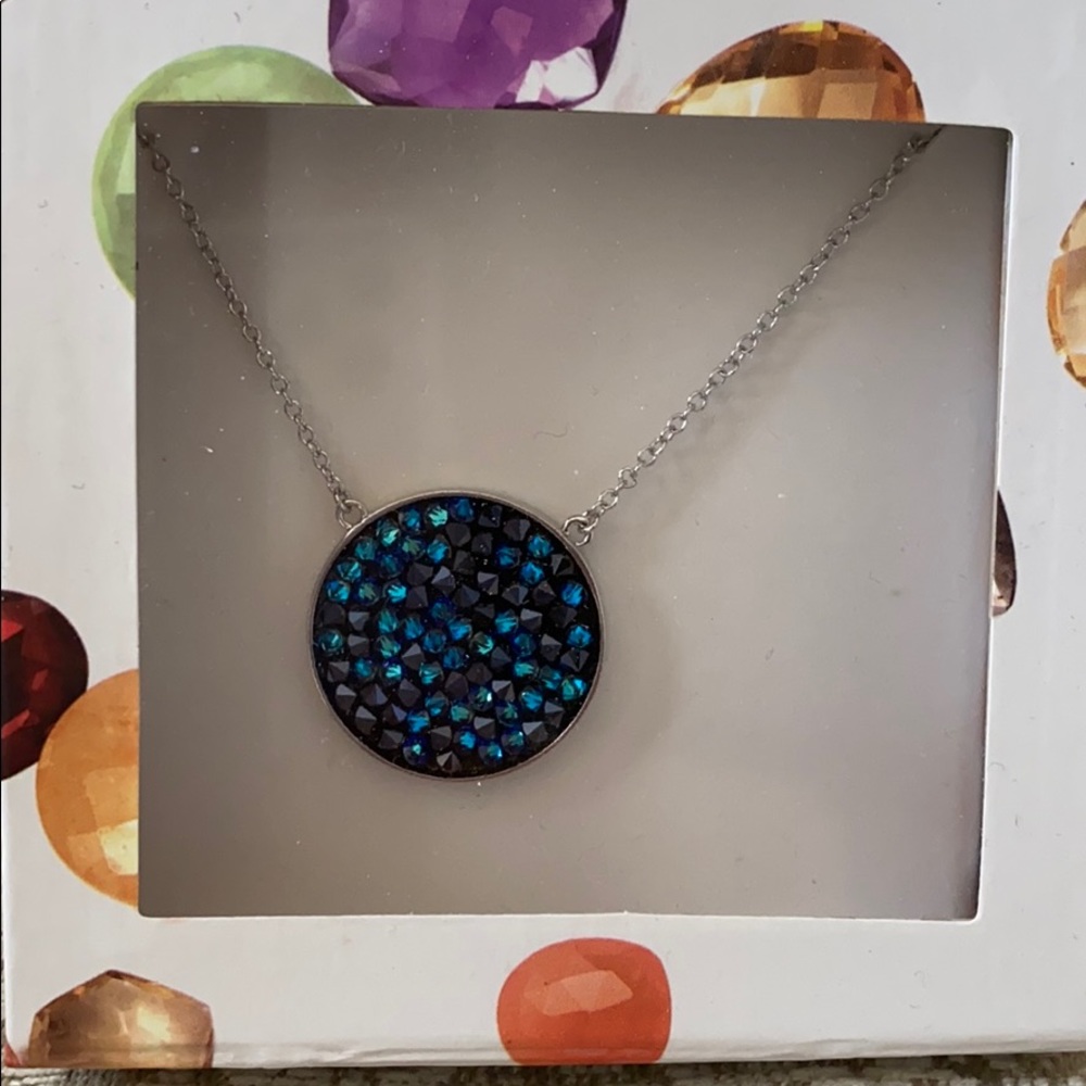Beautiful Swarovski Crystal Pendant Necklace